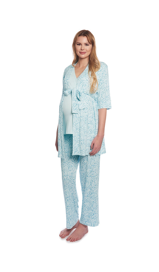 Waves Analise 3-Piece Set. Pregnant woman wearing 3/4 sleeve robe, tank top and pant.