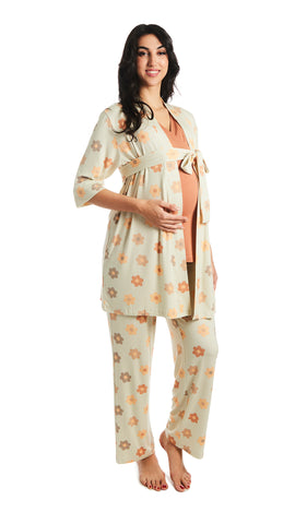 Daisies Analise 3-Piece Set. Pregnant woman with one hand under belly wearing 3/4 sleeve robe, tank top and pant.