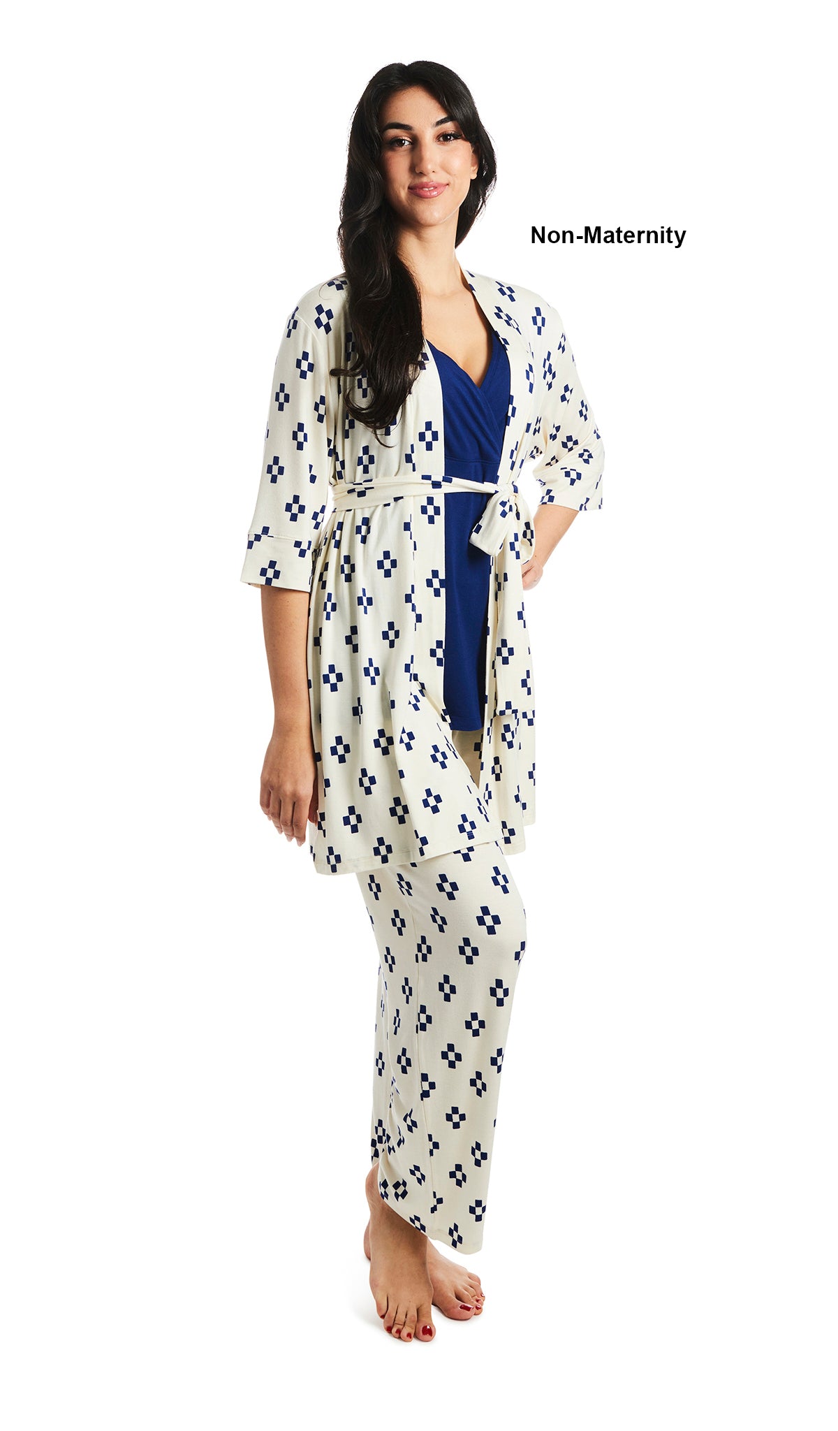 Geo Analise 3-Piece Set. Woman with hand on hip wearing 3/4 sleeve robe, tank top and pant as non-maternity.