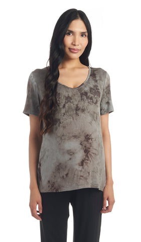 Black Tie Dye Erika tee worn in cropped shot by pregnant woman.